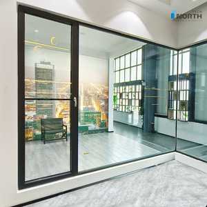 Perfil estrecho con líneas limpias, modernas ventanas de aluminio con marco estrecho para espacios urbanos.