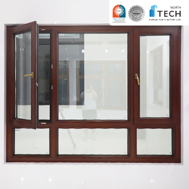 نوافذ من الألومنيوم المكسوة بالخشب الفاخر، تصميم قابل للإمالة والدوران، استكشف تصميمات النوافذ الخشبية