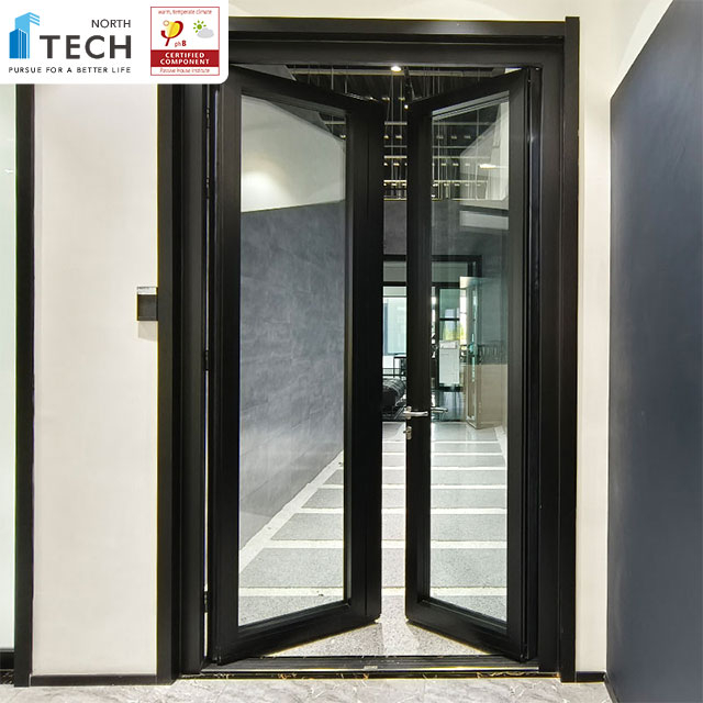 Mejore el confort y la sostenibilidad con puertas pasivas de alto rendimiento para su casa pasiva